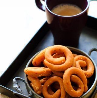 kodubale / kodbale, karnataka cuisine, snacks