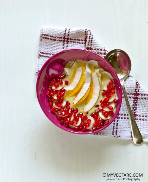 Vegan Tropical smoothie bowl